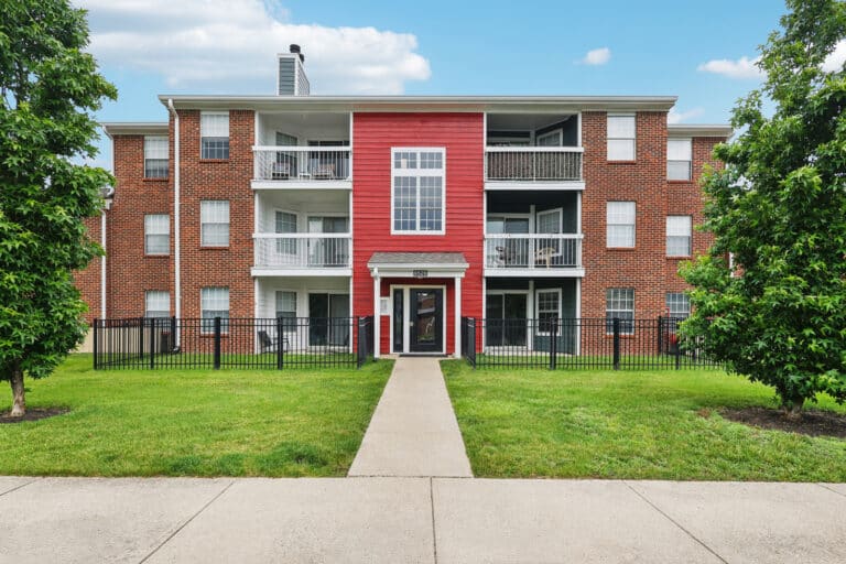 Hunters-Chase-apartments-001